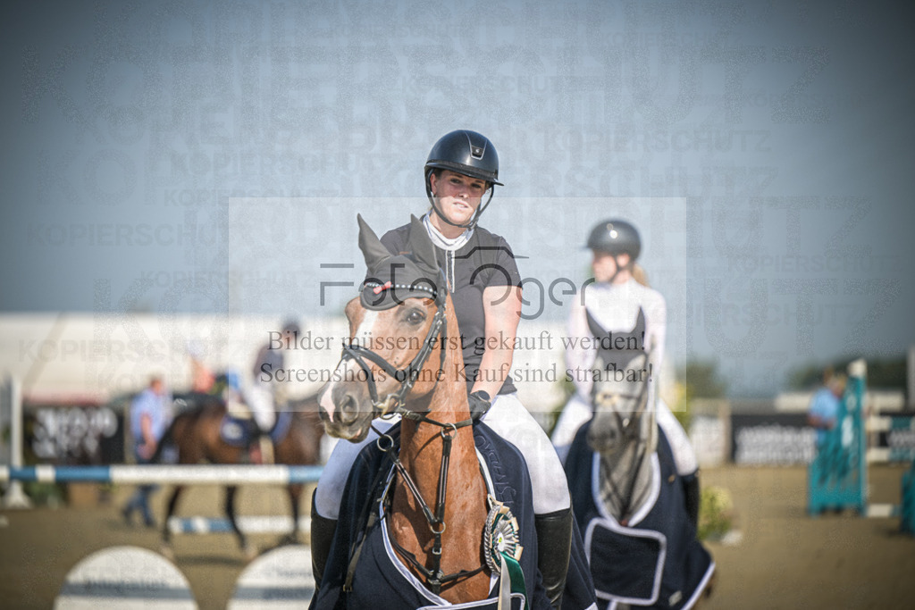 DOS_0022 | Entdecke hochwertige Reitturnierfotos von Foto Oger. Professionell, emotional und authentisch – jetzt Lieblingsmomente im Shop bestellen.Deutschlandweite Turnierfotografie. - Realisiert mit Pictrs.com