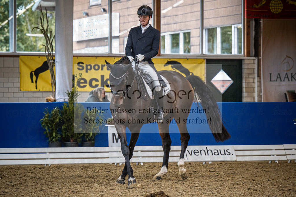 DOS_2006 | Entdecke hochwertige Reitturnierfotos von Foto Oger. Professionell, emotional und authentisch – jetzt Lieblingsmomente im Shop bestellen.Deutschlandweite Turnierfotografie. - Realisiert mit Pictrs.com