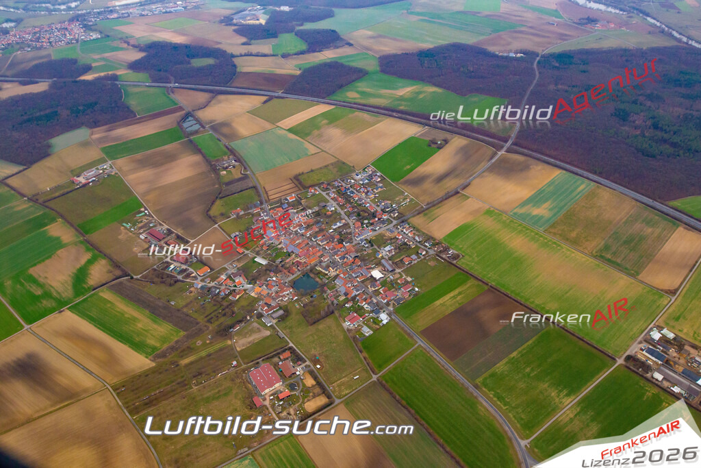 aktuelles Luftbild von Hainert Knetzgau - Luftaufnahme wurde 2018 von https://frankenair.de mittels Flugzeug (keine Drohne) erstellt.