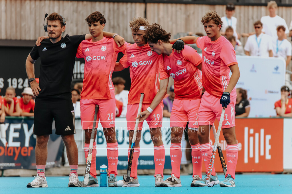 EM_MU18_F_GER-FRA_Lille_bearbeitet (291 von 433) | lanaschraderfotografie - Realisiert mit Pictrs.com