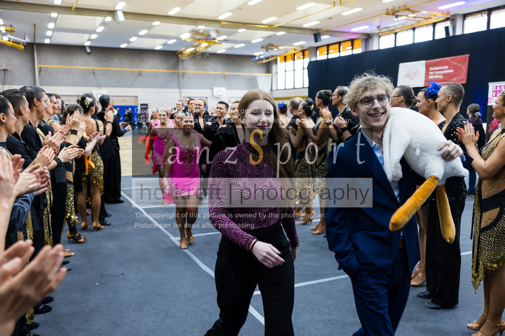202603145_LL_Lat-Formationen_Nbg_5231 | Tanzsportbilder, Standardtanz, Lateintanz, WDSF, DTV, LTVB, dancecomp, goc, hessen tanzt, blaues band der spree, walzer, tango, wiener walzer, slowfox, quickstepp, samba, rumba, cha-cha-cha, paso doble. jive, hd-kroft photography, turniertanzsport