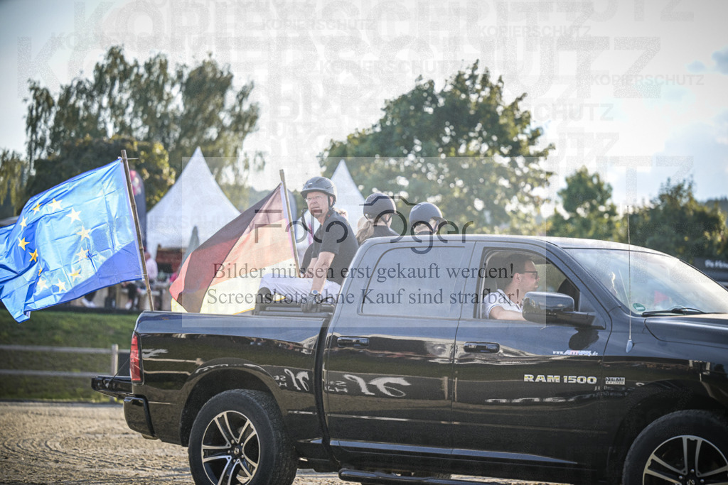 DOS_0021 | Entdecke hochwertige Reitturnierfotos von Foto Oger. Professionell, emotional und authentisch – jetzt Lieblingsmomente im Shop bestellen.Deutschlandweite Turnierfotografie. - Realisiert mit Pictrs.com