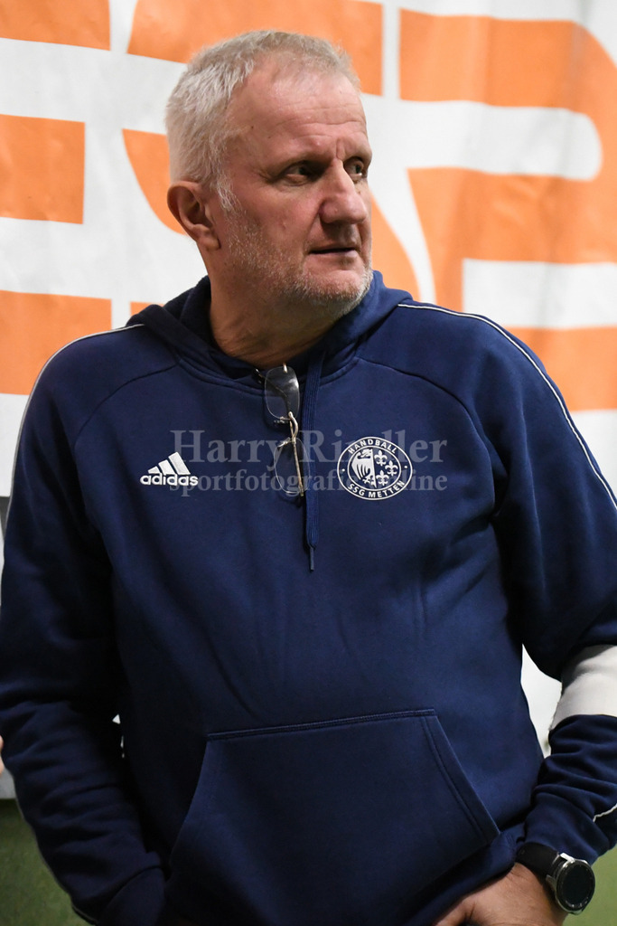 SSG Metten :  TG Landshut II  | Adi Helmprecht (SSG Metten Präsident) - Realisiert mit Pictrs.com