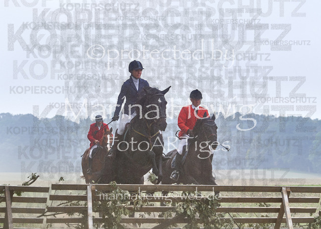 09-23 Jagd Perdöl_MCH9678_Marina Hewig | Fotografie, FotoArt, PferdesportArt, Pferdesportfotografie, Landschaftsfotografie, Reisefotografie, Reise, Pferde - Realisiert mit Pictrs.com