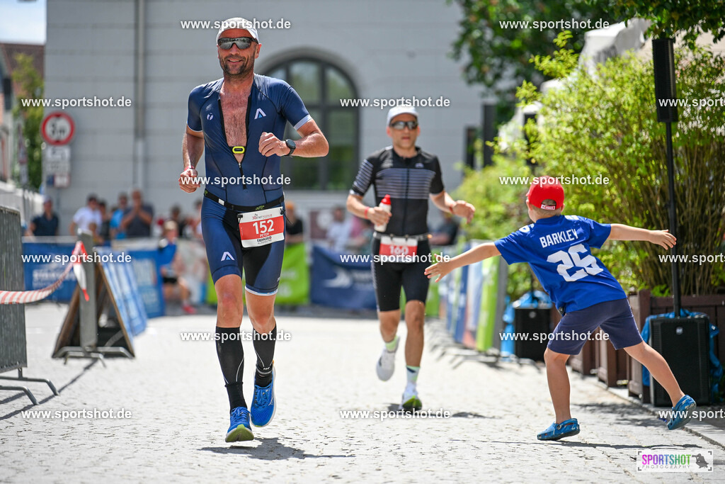 SZI_7117 | Stadttriathlon Erding 2025. #yourpictrs #sportshot_your_pictrs @Sportshotphotography #stadttriathlonerding Copyright: www.sportshot.de