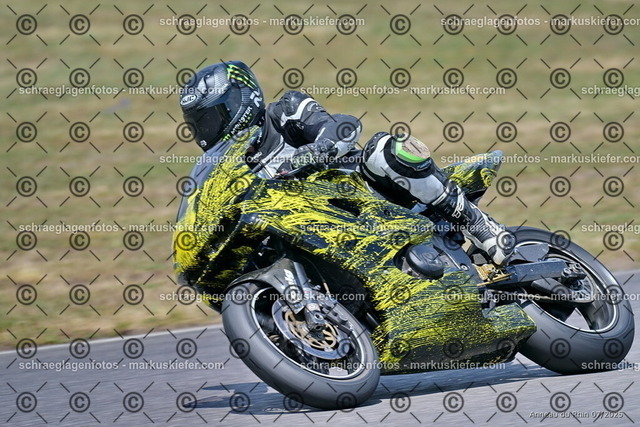25bt04-1262 | markuskiefer.com - Realisiert mit Pictrs.com