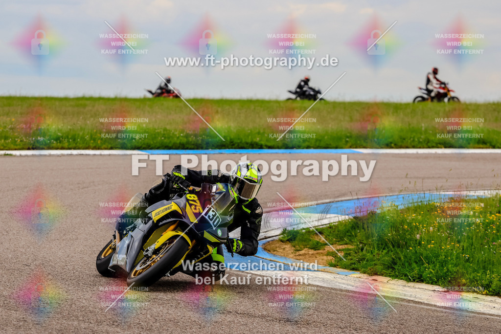 MotoTeam-2050 | Hier findet Ihr Bilder von Touristenfahrten auf der Nürburgring Nordschleife oder von anderen Veranstaltungen die ich besucht habe. Viel Spass beim Durch Schauen 