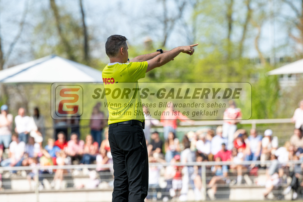 SFE_20250412_0122 | Köln, Deutschland, 12.04.2025:  Hockey 1. Bundesliga Herren Rot-Weiss Köln - Harvestehuder THC im KTHC Stadion Rot-Weiss Köln Tennis and Hockey Club am 12.04.2025 in Köln, Deutschland. (Foto von Stephan Fehrmann)Köln, Germany, 12.04.2025: Hockey 1. Bundesliga Herren Rot-Weiss Köln - Harvestehuder THC in KTHC Stadion Rot-Weiss Köln Tennis and Hockey Club at 12.04.2025 in Köln, Deutschland. (Foto from Stephan Fehrmann)