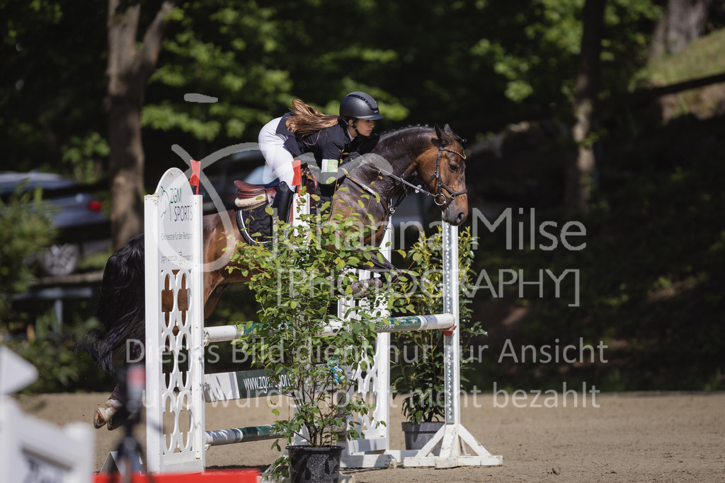 230527_Kalthof_HPTTY-142 | Deine schönsten Turniermomente als professionelle Fotos! Entdecke hochwertige Pferdesport-Fotografie im Online-Shop. Jetzt Fotos finden & bestellen!