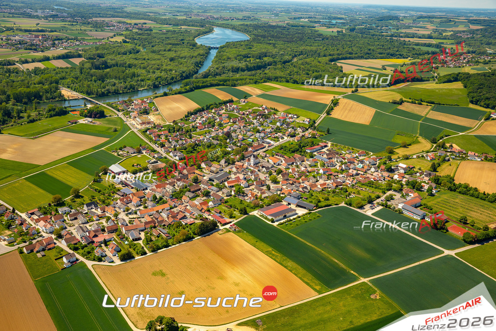 Luftaufnahme Bruck Marxheim - Die Luftaufnahme wurde 2025 vom UL-Flugzeug heraus erstellt ( keine Drohne ) - Hochauflösende Luftaufnahme - für professionelle Ausdrucke geeignet. Die Geschenkidee !Mit Lizenz und Bildrechte bestellbar