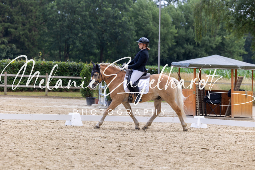 7I8A4793 | melanie-engelhardt-photography - Realisiert mit Pictrs.com