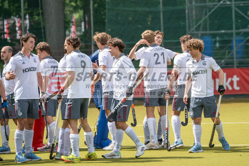 SFE_20250504_0037 | Köln, Deutschland, 04.05.2025:  Hockey 1. Bundesliga Herren Rot-Weiss Köln - Münchener SC im KTHC Stadion Rot-Weiss Köln Tennis and Hockey Club am 04.05.2025 in Köln, Deutschland. (Foto von Stephan Fehrmann)Köln, Germany, 04.05.2025: Hockey 1. Bundesliga Herren Rot-Weiss Köln - Münchener SC in KTHC Stadion Rot-Weiss Köln Tennis and Hockey Club at 04.05.2025 in Köln, Deutschland. (Foto from Stephan Fehrmann)