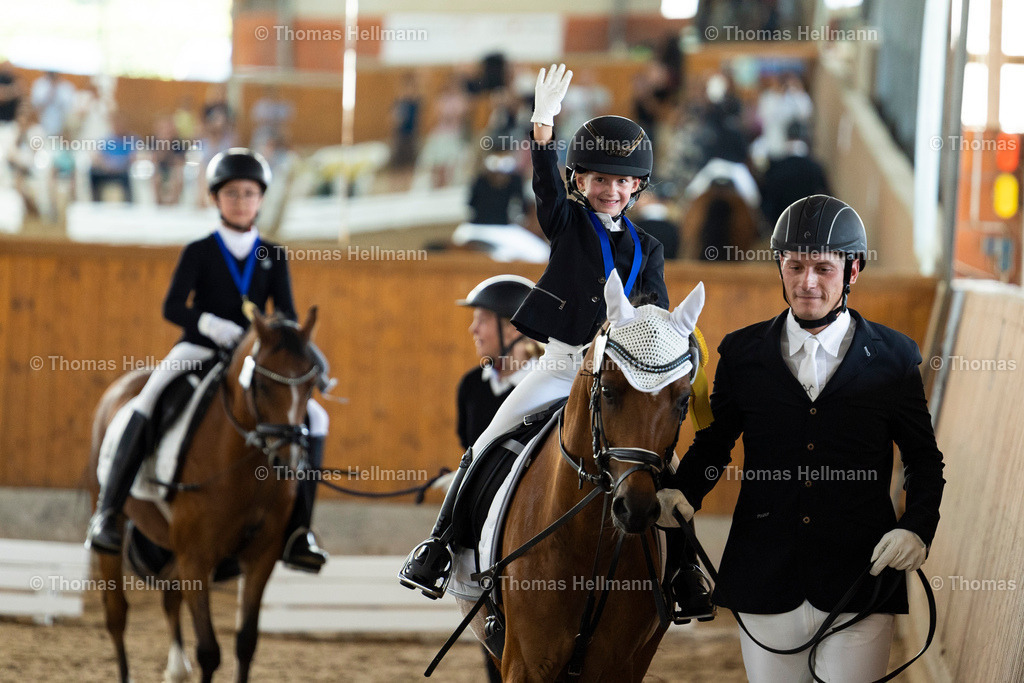 TH_478 Chicago Junior (GER) MÖLLER_ Shanea Cassia_Führzügel Wettbewerb_9723 | Bettenröder Dressurtage 2023 am 09.07.23 in Bettenrode, Thomas Hellmann, Führzügel Wettbewerb