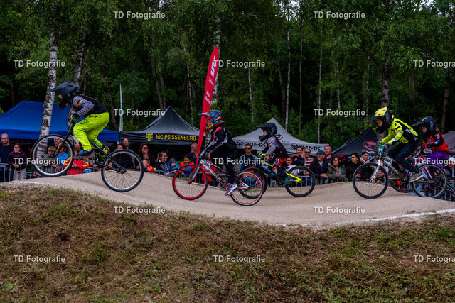 BayBMX2026-05197 | Fotogalerie von Thomas Dettweiler mit Eventbildern und lizenzfreien Fotos. Perfekt als Wandbild, für Büro, Website oder private Nutzung. - Realisiert mit Pictrs.com