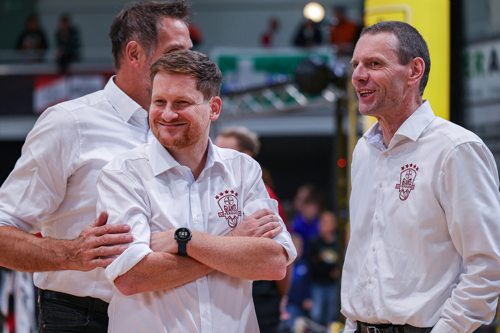 BAYER GIANTS vs VfL Sparkassenstars Bochum-64 | Fotos von Basketballspielen aus dem Raum NRW fotografiert von Gero Mueller-Laschet und Daniel Schaefer - Realisiert mit Pictrs.com