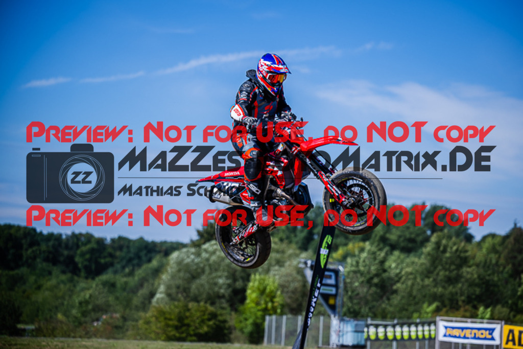 MaZZes_FotoMatrix_220903_0702 | UE40