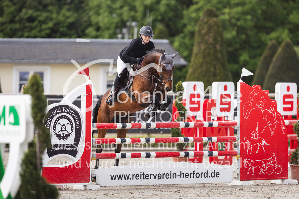 260510_PfSpTa_4_L-Stil-427 | Deine schönsten Turniermomente als professionelle Fotos! Entdecke hochwertige Pferdesport-Fotografie im Online-Shop. Jetzt Fotos finden & bestellen!