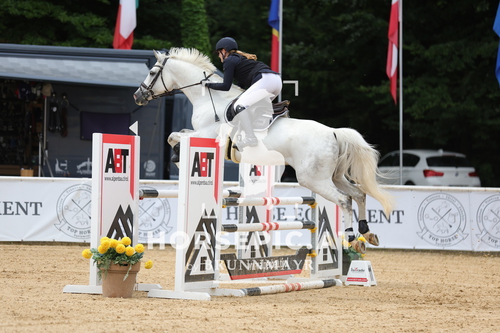 0P6A3239 | Willkommen bei Brunnmayr - Design & Fotografie – Ihrem Spezialisten für Reitturniere und Pferdeveranstaltungen in Oberösterreich, Salzburg und Bayern! Seit über 17 Jahren sind wir leidenschaftlich dabei.