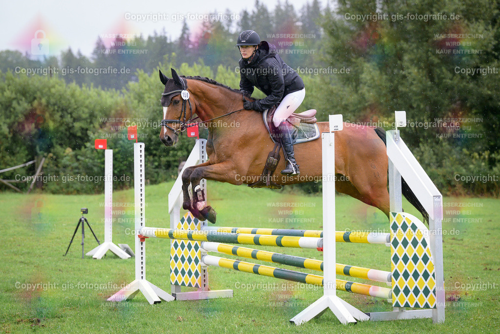 150_Langhof_Tamara_Icy-Eye_A1_Springen_250802_03 | gis-fotografie