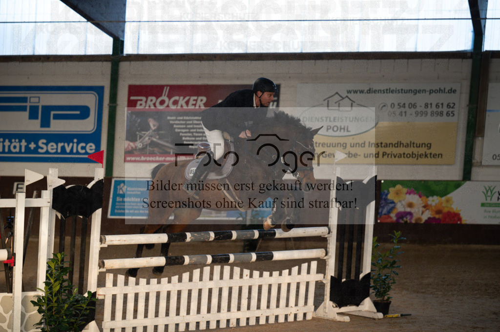 Hallenreittunier Voxtrup 2023 | Entdecke hochwertige Reitturnierfotos von Foto Oger. Professionell, emotional und authentisch – jetzt Lieblingsmomente im Shop bestellen.Deutschlandweite Turnierfotografie. - Realisiert mit Pictrs.com