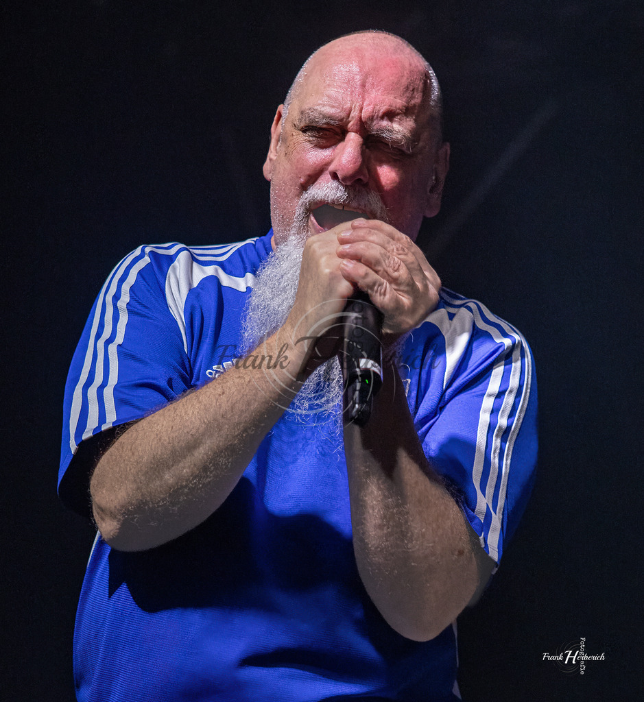 Justice Geiselwind 31.10.2025 | Frank Herberich Fotografie, Frank Herberich, Fotografie, Hochzeit, Portrait, St. Peter Ording, Ording, Westerhever, Nordsee, Frank Fotografie, Hardheim,  Odenwald,Walldürn, Band,Eventfotografie - Realisiert mit Pictrs.com
