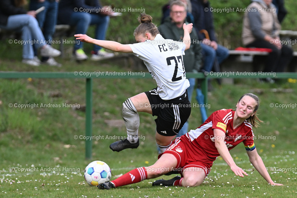 Fußball I Frauen I Saison 2024-25 I Oberliga I FC Jesteburg-Bendestorf - SpVg Aurich Frauen I 13.4.2025 | a-hannig - Realisiert mit Pictrs.com