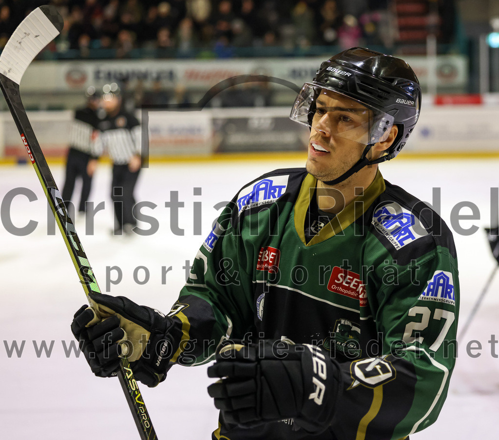 2023-01-22_153_Eishockey_TSV_Erding_gegen_ESC_Dorfen | Erding, Deutschland, 22.01.2023:
Eishockey, Bayernliga 2022 / 2023, 29. Spieltag, TSV Erding gegen ESC Dorfen, Endergebnis: 6:2

Mark Waldhausen (Erding Gladiators, #27)

Foto: Christian Riedel / fotografie-riedel.net