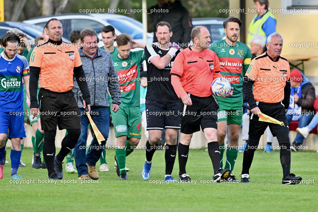 Dellach Gail vs. Rapid Lienz | Einlauf, Sandor Moricz Referee, Arno Weichsler Referee, Richard Ranner Referee, #1 Julian Weiskopf Rapid Lienz, #5 Manuel Eder Rapid Lienz, Dellach Gail vs. Rapid Lienz, Dellach Gail vs. Rapid Lienz am 26.04.2024 in Dellach (Sportplatz Dellach Gail), Austria, (Photo by Bernd Stefan)