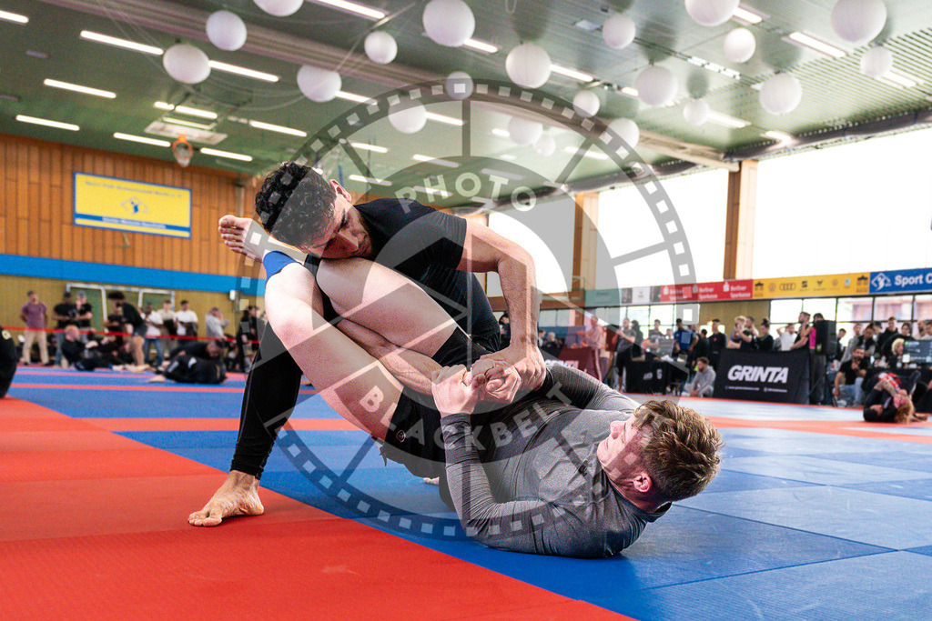 20250510PBB3688 | Athletes compete during the JJLG Berlin Open Jiu-Jitsu Championship on May 10, 2025 in Berlin, Germany. © Chiara Dazi / photoblackbelt