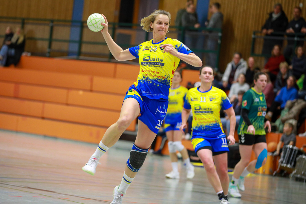 SVN_ SVFriedrichsfeld_141224_018 | Bildergalerie von Sport-Ereignissen aber auch von weiteren spannenden Dingen - nicht nur vom Niederrhein. In Anlehnung an den bekannten Spruch von Hanns Dieter Hüsch heißt das Motto: "Niederrhein ist überall".  - Realisiert mit Pictrs.com