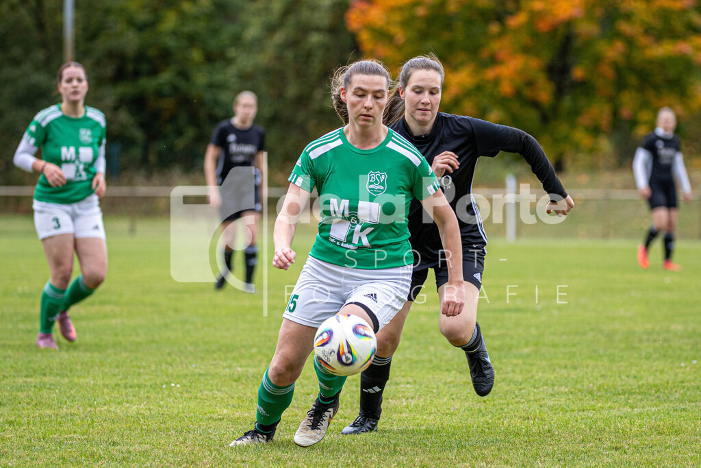 Union Bevensen Frauen - Drews_ Selina vs SG Dannenberg 111025 dlP | immodelaporte-sportfotos - Realisiert mit Pictrs.com