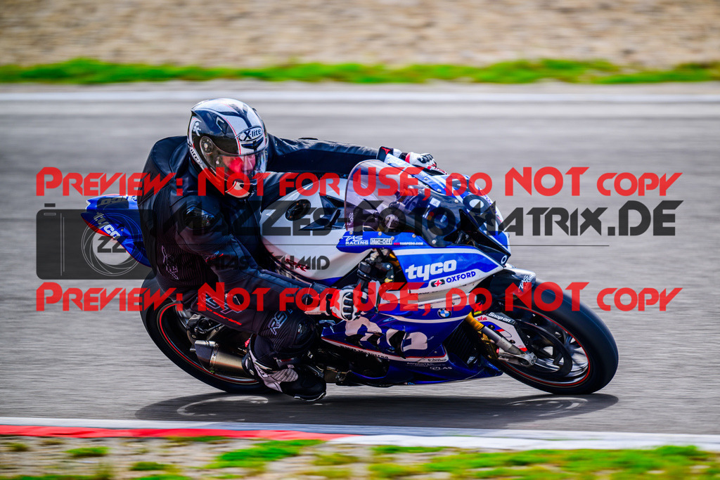 MaZZes_FotoMatrix_240519_6007705_0249 | Fotograf Mathias Schmid
Sportfotograf,
Eventfotograf,
Hochzeitsfotograf,
Portraitfotograf