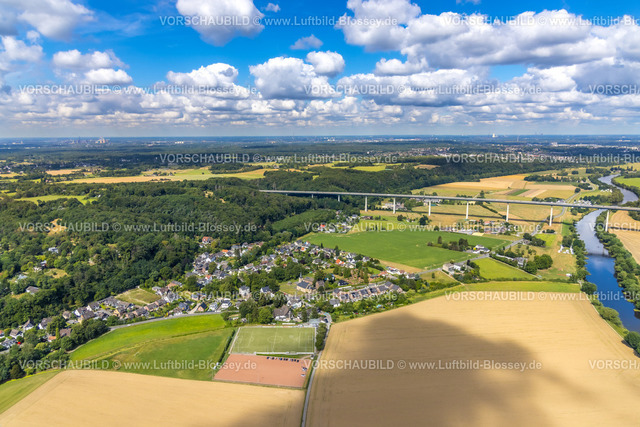 Muelheim220802786 | Luftbild, Ortsteil Mintard, Mintarder Ruhrtalbrücke über den Fluss Ruhr, Wiesen und Felder, Saarn, Mülheim an der Ruhr, Ruhrgebiet, Nordrhein-Westfalen, Deutschland
