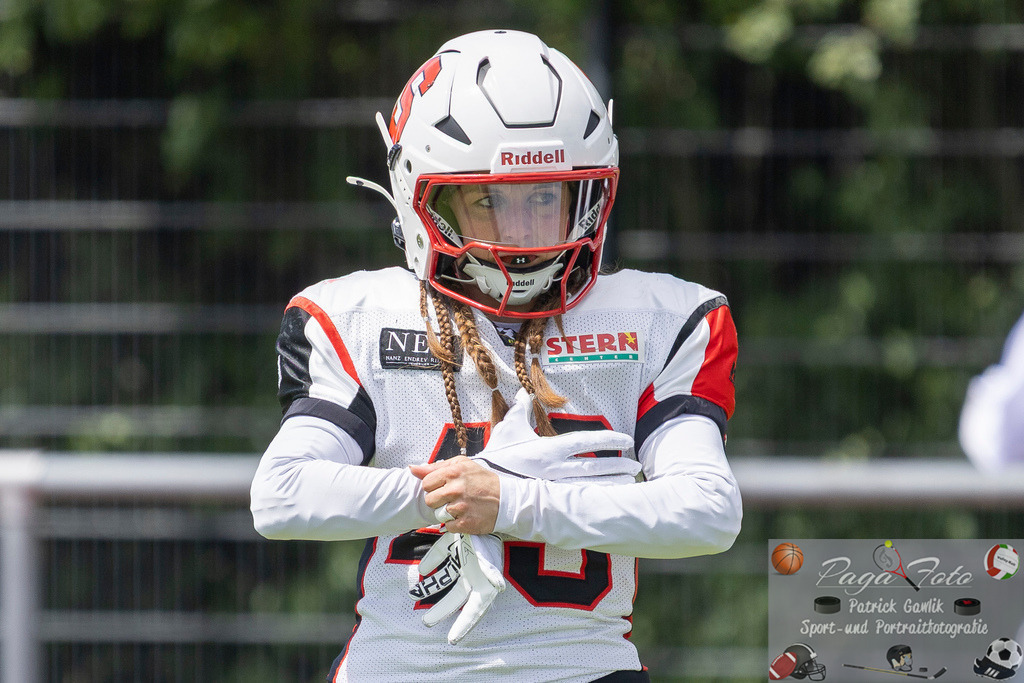 GFLW 1: German Football League Women 1: Rodgau Pioneers Ladies - Stuttgart Scorpions Sisters, 07.06.2026 | Melina Locher (Stuttgart Scorpions Sisters #43), Freisteller, Portrait / Porträt, Rodgau Pioneers Ladies - Stuttgart Scorpions Sisters, Rodgau, Maingau-Energie-Stadion "Am Weichsee", 7.6.2026 - Realisiert mit Pictrs.com