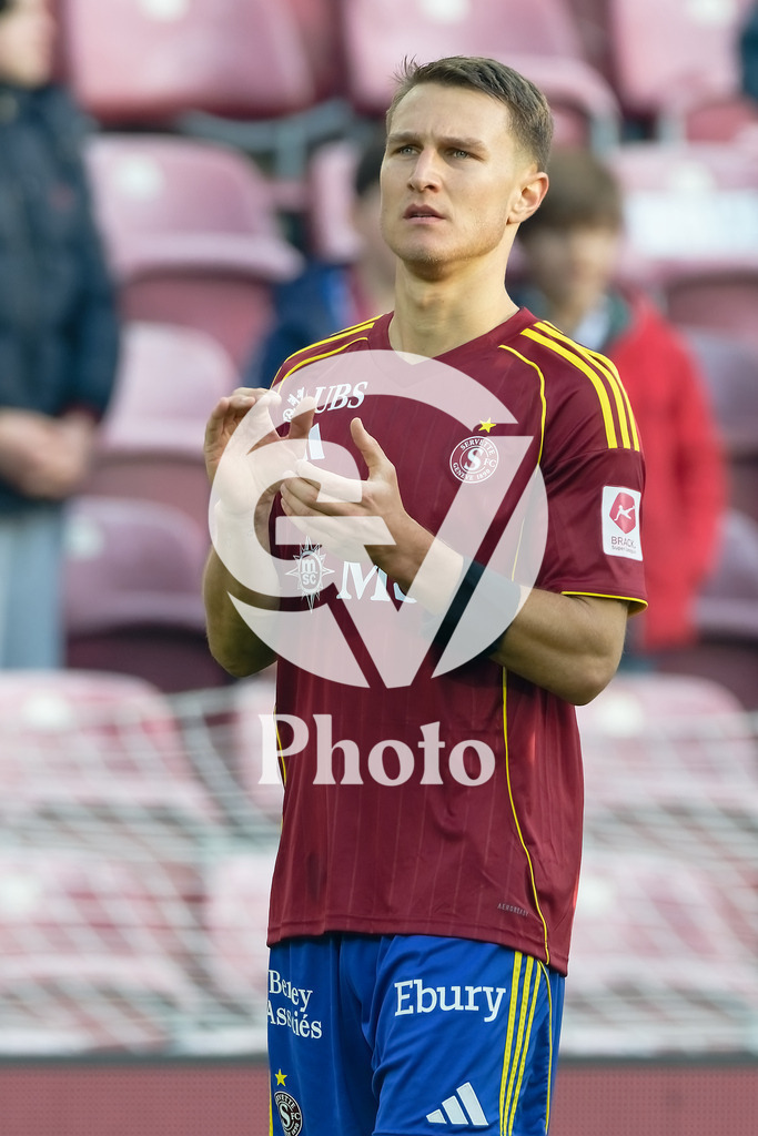 Brack Super League - Servette FC v FC Zurich | Marco Burch (15 Servette FC) portrait (headshot/close up)  during the Brack Super League match between Servette FC and FC Zurich at Stade de Geneve in Geneva, Switzerland