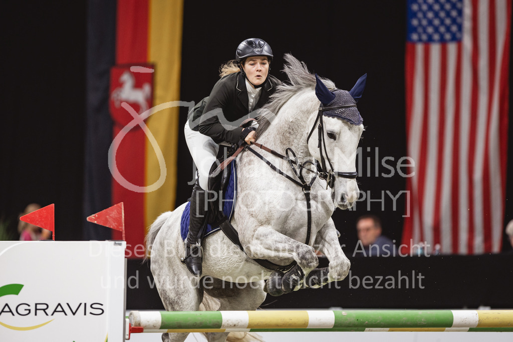 231028_Oldenburg_S1-Spr_Amateure-161 | Deine schönsten Turniermomente als professionelle Fotos! Entdecke hochwertige Pferdesport-Fotografie im Online-Shop. Jetzt Fotos finden & bestellen!
