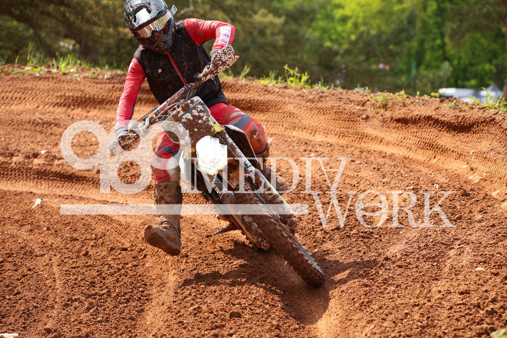 5E6A0688 | 989 MEDIAWORK