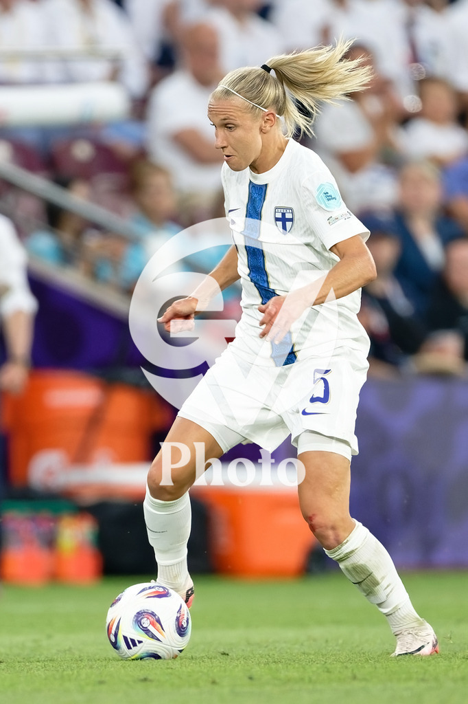 Finland v Switzerland: UEFA Women's EURO 2025 Group A | GENEVA, SWITZERLAND - JULY 10: Emma Koivisto of Finland controls the ball  during the UEFA Women's EURO 2025 Group A match between Finland and Switzerland at Stade de Geneve on July 10, 2025 in Geneva, Switzerland. (Photo by Giuseppe Velletri/Sports Press Photo/Getty Images)