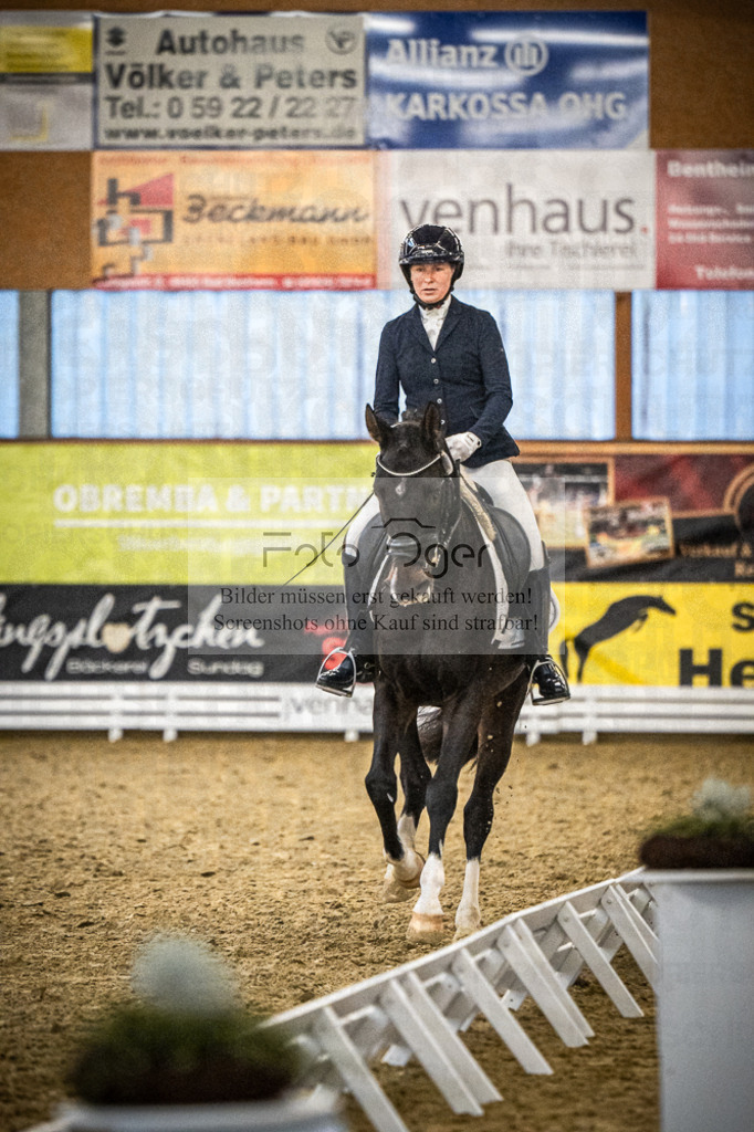 DOS_0321 | Entdecke hochwertige Reitturnierfotos von Foto Oger. Professionell, emotional und authentisch – jetzt Lieblingsmomente im Shop bestellen.Deutschlandweite Turnierfotografie. - Realisiert mit Pictrs.com