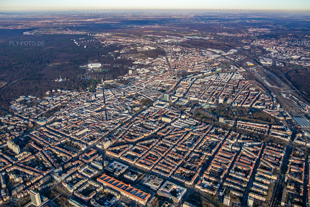 Luftbild: Brauerstraße x Kriegsstr im Ortsteil Südweststadt in Karlsruhe im Bundesland Baden-Württemberg in Deutschland. Foto: IMG_136029.jpg vom 21.02.2023 durch Werner Riehm/FLY-FOTO.de