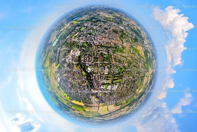 Beckum230891014 Uebersicht Suedstadt-topaz | Luftbild, Ortsansicht Südstadt mit Freibad und Rüenkolk Bach Grünstreifen, Friedhof Elisabethstraße, Erdkugel, Fisheye Aufnahme, Fischaugen Aufnahme, 360 Grad Aufnahme, tiny world, Beckum,  Münsterland, Nordrhein-Westfalen, Deutschland