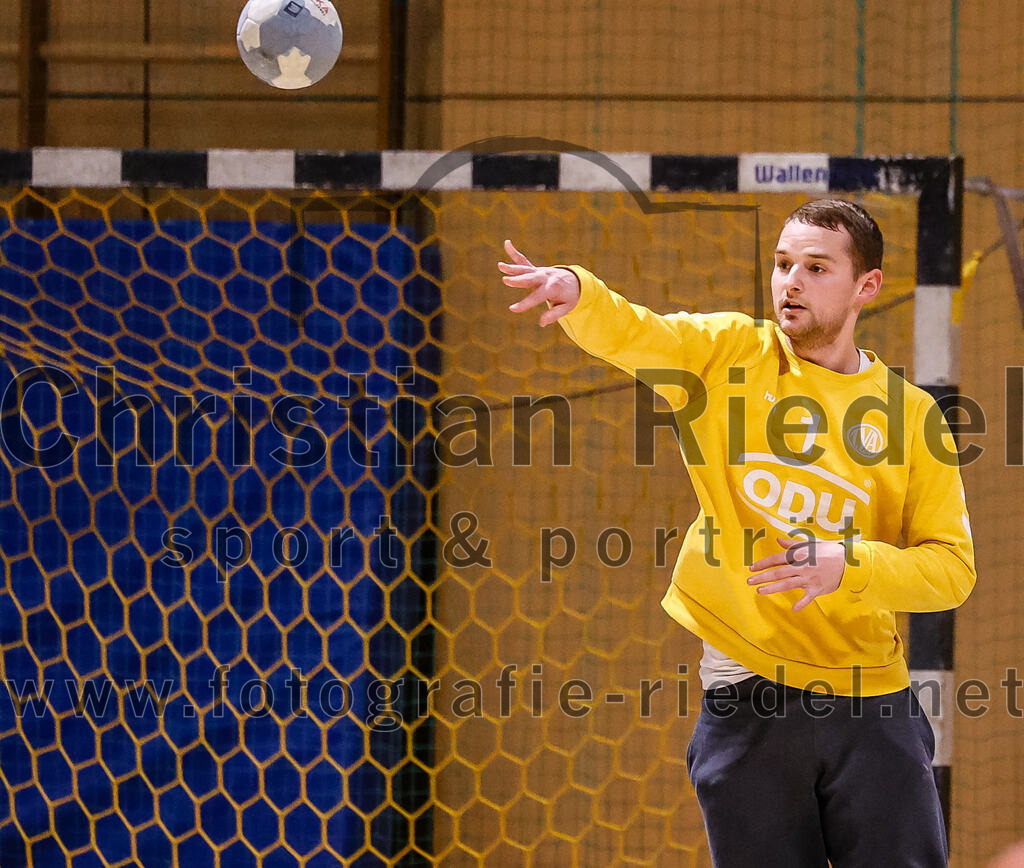 2024-11-09_070_SpVgg_Altenerding_gegen_TV_Altoetting | Erding, Deutschland, 09.11.2024:Handball, Bezirksoberliga Männer 2024 / 2025, 6. Spieltag, SpVgg Altenerding gegen TV Altötting, Endergebnis: 26:22Torwart Dominik Starflinger (TV Altötting, #1)Foto: Christian Riedel / fotografie-riedel.net