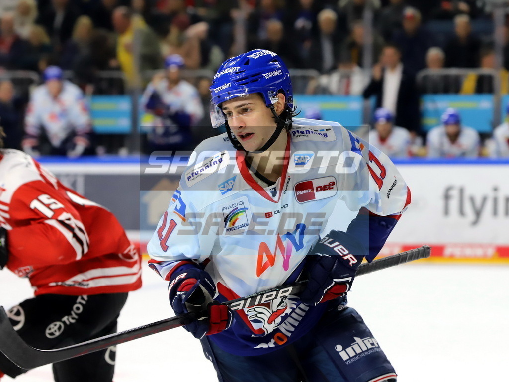 Taro Jentzsch - MAN | Taro Jentzsch - MAN - Realisiert mit Pictrs.com