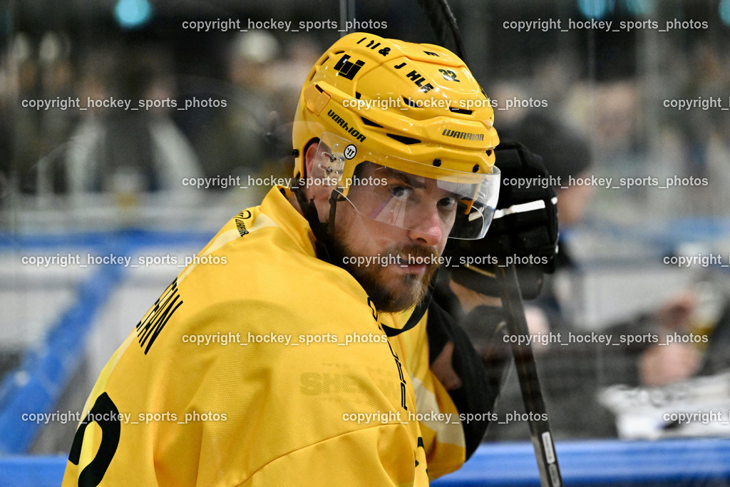KSV KÄNGURUS vs. EHC Lustenau | #32 Stefan Daniel EHC Lustenau, KSV KÄNGURUS vs. EHC Lustenau, KSV KÄNGURUS vs. EHC Lustenau am 14.03.2026 in Kapfenberg (Sportzentrum Kapfenberg), Austria, (Photo by Bernd Stefan)