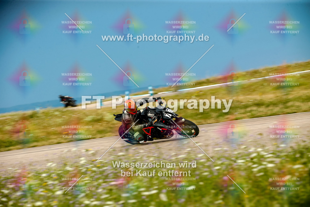 Chambley Juli-0813 | Hier findet Ihr Bilder von Touristenfahrten auf der Nürburgring Nordschleife oder von anderen Veranstaltungen die ich besucht habe. Viel Spass beim Durch Schauen 