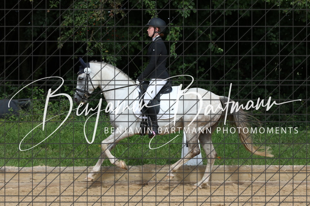 AZ2A2254 | Benjamin Bartmann Photomoments