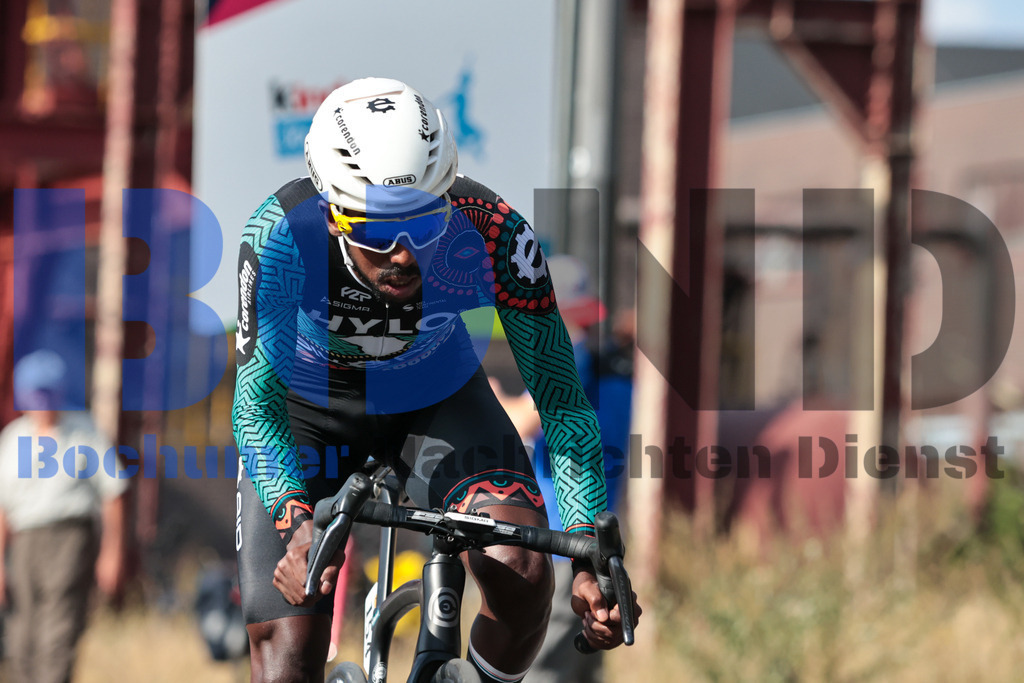 SES_DEUTOU20250820-8 | bond - Realisiert mit Pictrs.com