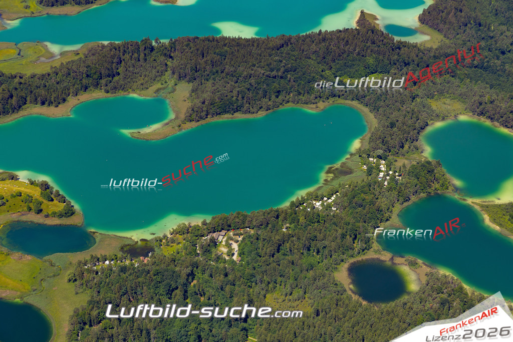 Aktuelles Luftbild von Osterseen Iffeldorf - Die Luftaufnahme wurde 2022 mittels UL-Flugzeug erstellt ( keine Drohne ) - hochauflösende Kamera-Systeme von  Canon -Beste Qualität - Für grossformatige Ausdrucke geeignet. Die Geschenkidee !