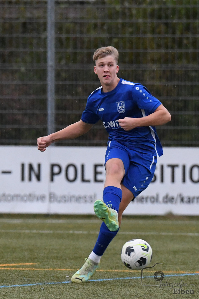 FC Rastede-JFV Krummhörn | A-Junioren Landesliga; FC Rastede (blau)-JFV Krummhörn am 04.11.2023; in Rastede (Sportanlage Köttersweg), Photo: Philip Eiben 2023 - Realisiert mit Pictrs.com