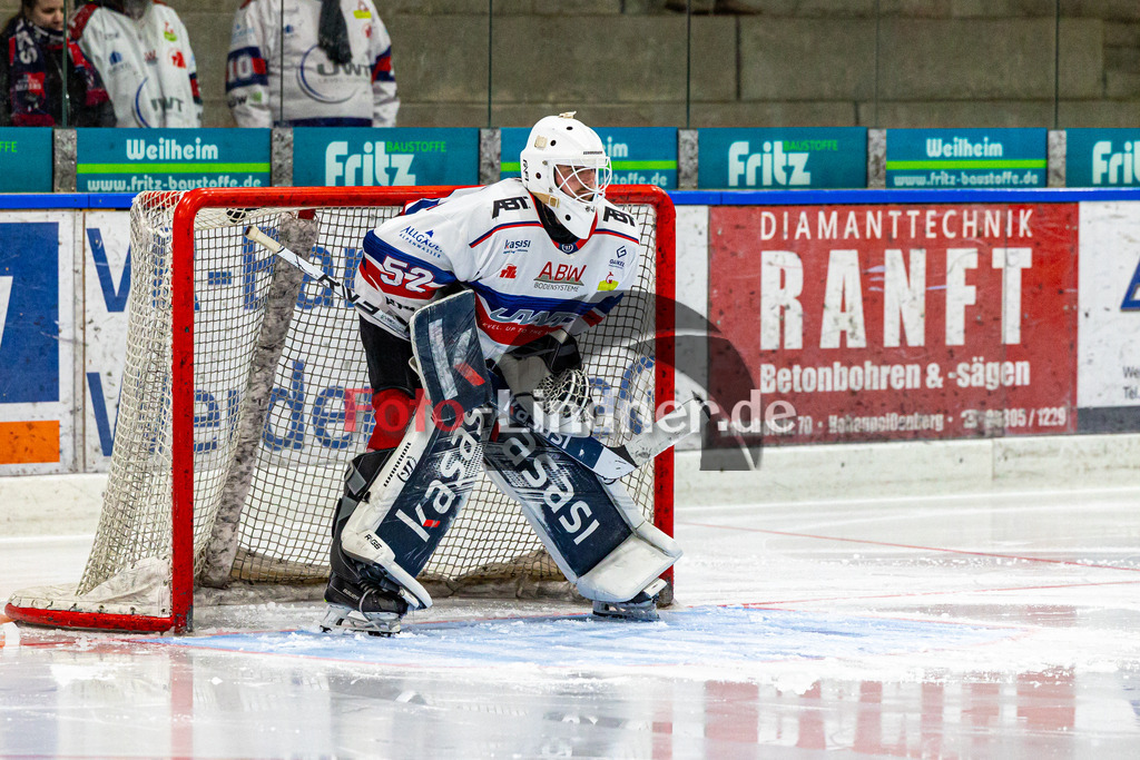 TSV Peißenberg Miners vs ESC Kempten SHARKS | Eishockey Bayernliga 2023/2024, TSV Peißenberg Miners vs ESC Kempten SHARKS, 20240121,
Jakob NERB (SHARKS Goalie 52) in Aktion,
2024-01-21 in Peißenberg (Eisstadion)
52 Jakob NERB (SHARKS Goalie 52)
Copyright: WolfgangxLindner foto-lindner.de